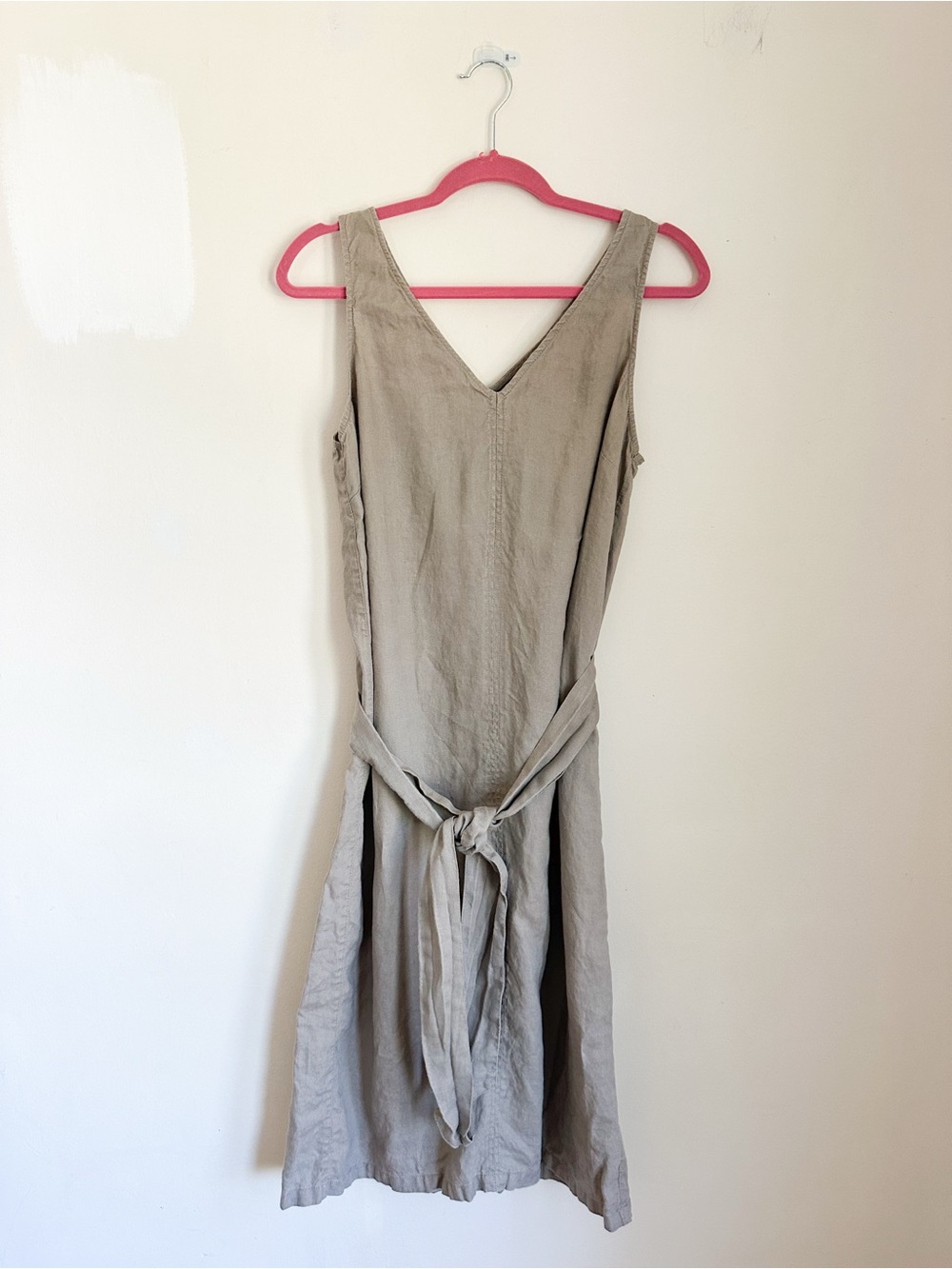 ⭐️3/$30⭐️ (bundle deal) Adrienne Vittadini Taupe Linen Dress / M